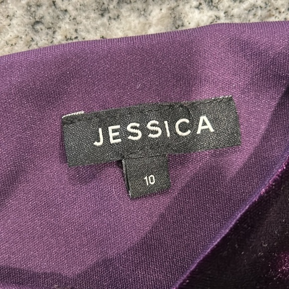 Jessica, size 10 purple sleeveless velour dress with stretch and ruching - Picture 5 of 9